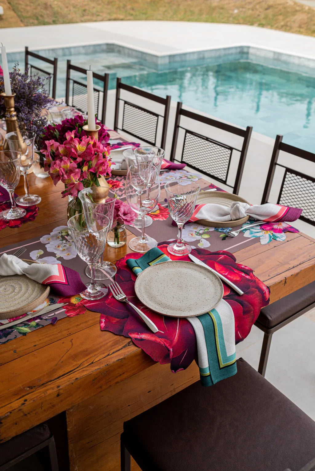 JOGO AMERICANO FLOR VIDA DE TECIDO IMPERMEÁVEL - ESTAMPA VERMELHA