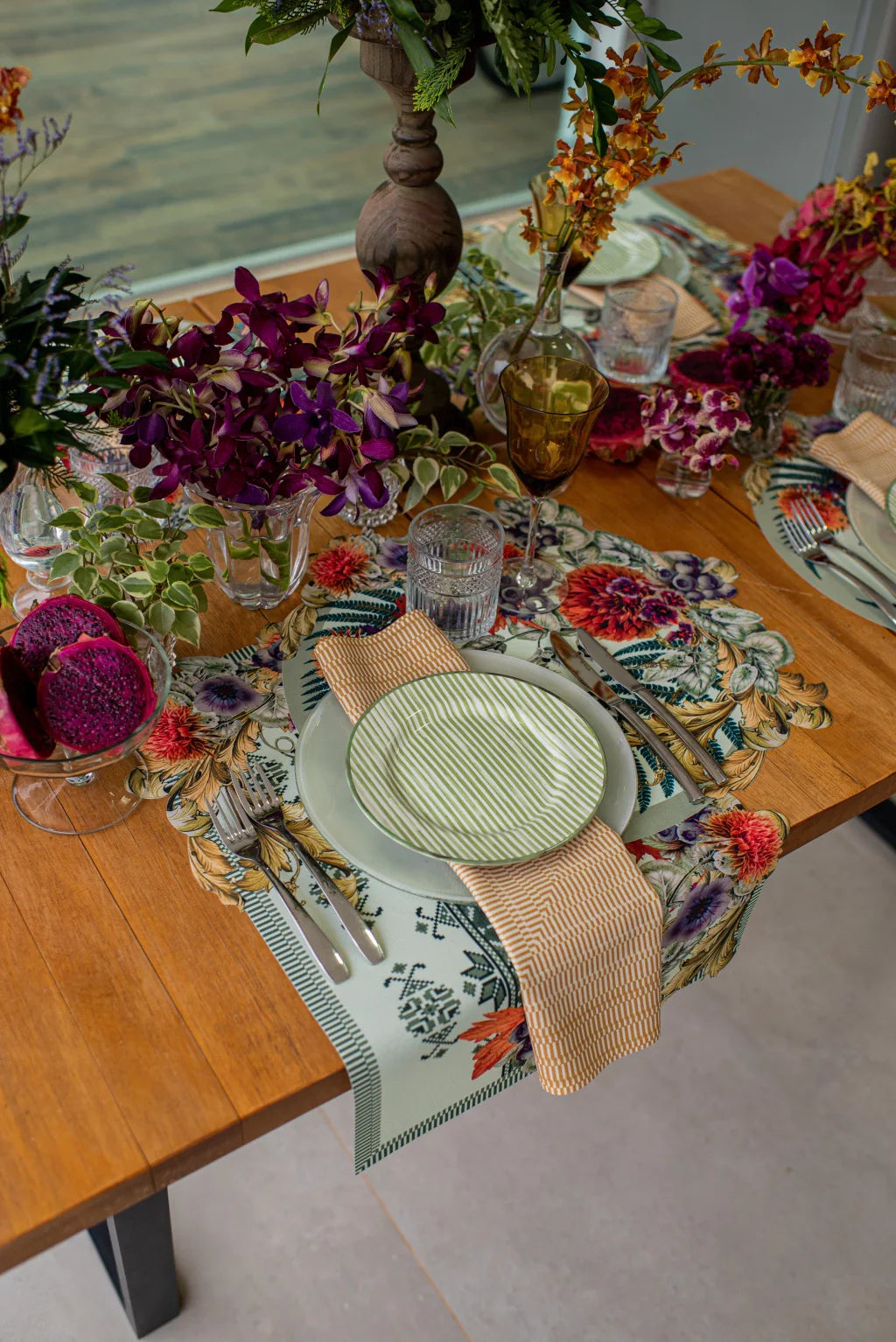 JOGO AMERICANO RETANGULAR DE TECIDO IMPERMEÁVEL - ESTAMPA PONTO CRUZ VERDE LA GLORIA