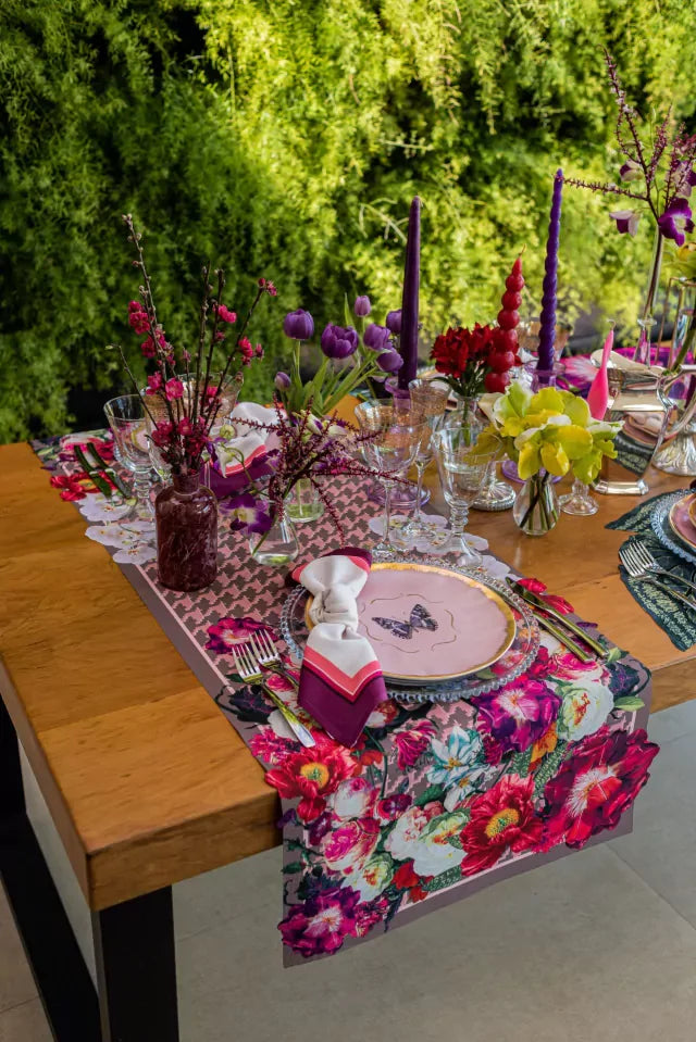 CAMINHO DE MESA ROSA DE TECIDO IMPERMEÁVEL - ESTAMPA PIED DE POULE FAMÍLIA LA VIDA
