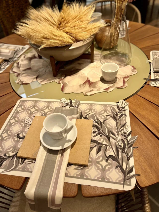 JOGO AMERICANO RETANGULAR DE TECIDO IMPERMEÁVEL - ESTAMPA MARROQUINA FOLHAGENS