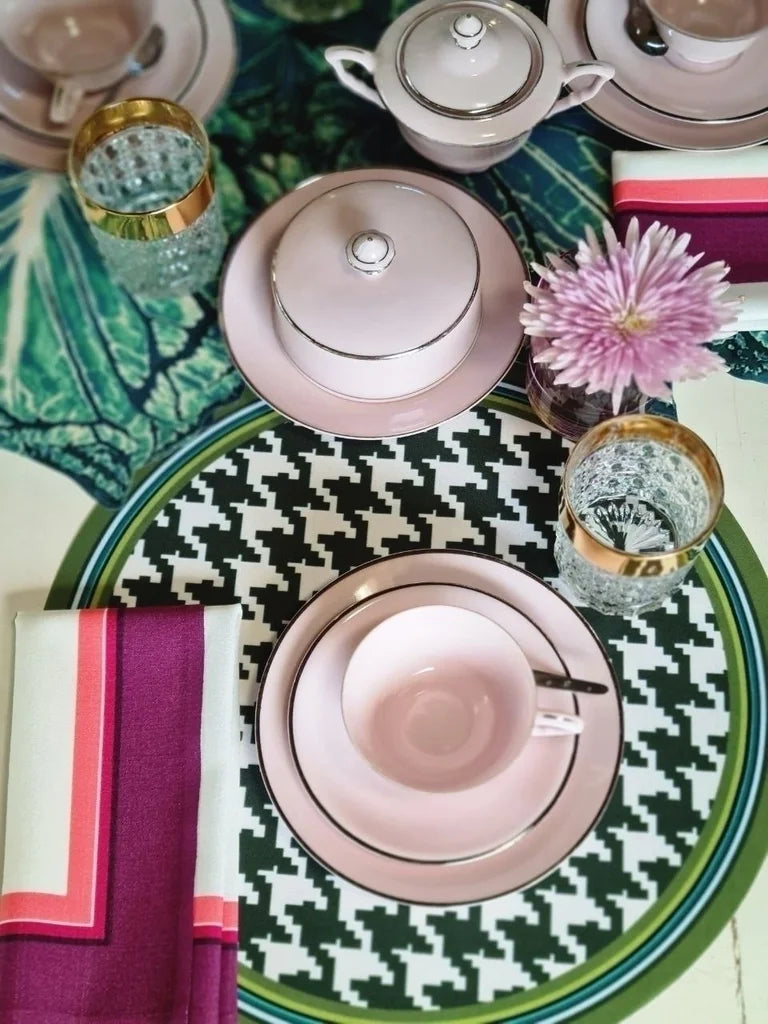 GUARDANAPO DE TECIDO EM LINHO PINK COM TOQUE MACIO - FAMÍLIA LA VIDA