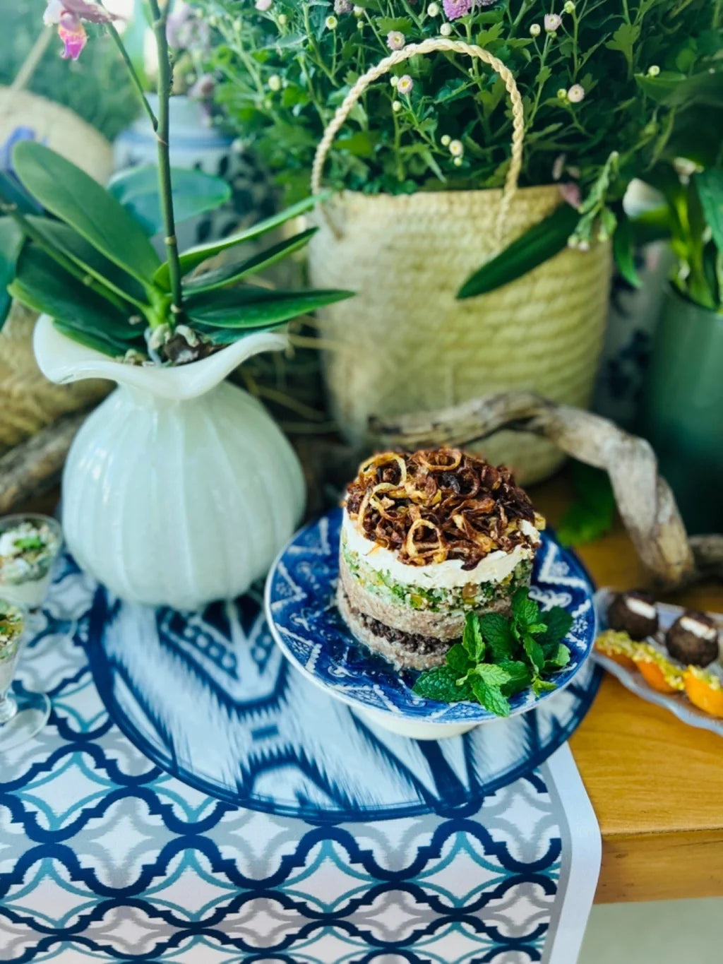 JOGO AMERICANO REDONDO DE TECIDO IMPERMEÁVEL - ESTAMPA IKAT AZUL