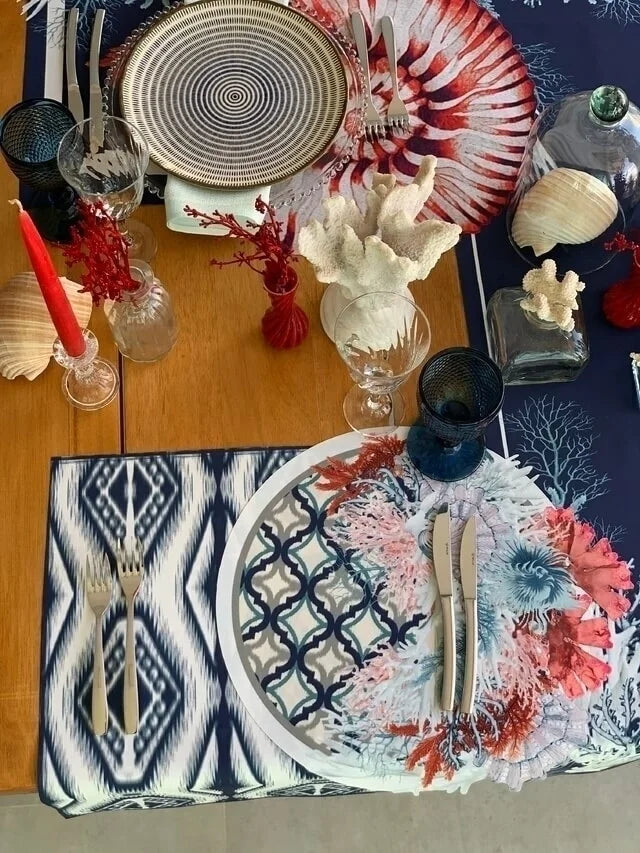 JOGO AMERICANO RETANGULAR DE TECIDO IMPERMEÁVEL - ESTAMPA IKAT AZUL