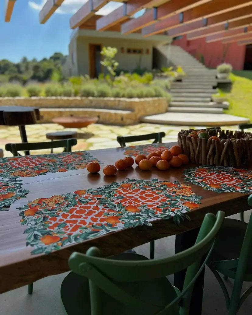 JOGO AMERICANO RETANGULAR DE TECIDO IMPERMEÁVEL - ESTAMPA MARROQUINA MANDARINA