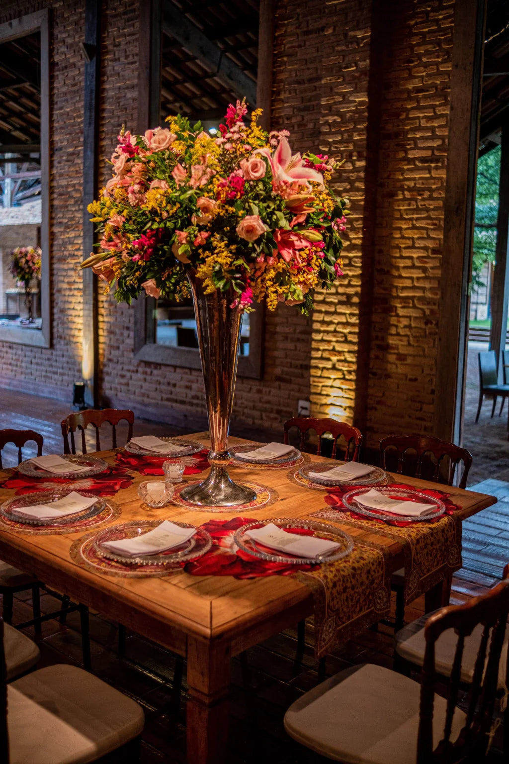 JOGO AMERICANO REDONDO DE TECIDO IMPERMEÁVEL - ESTAMPA CASHMERE AÇAFRÃO 