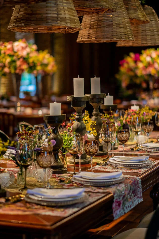 CAMINHO DE MESA VERDE MENTA DE TECIDO IMPERMEÁVEL - ESTAMPA CASHMERE FAMÍLIA EL JARDÍN DE PALOMA