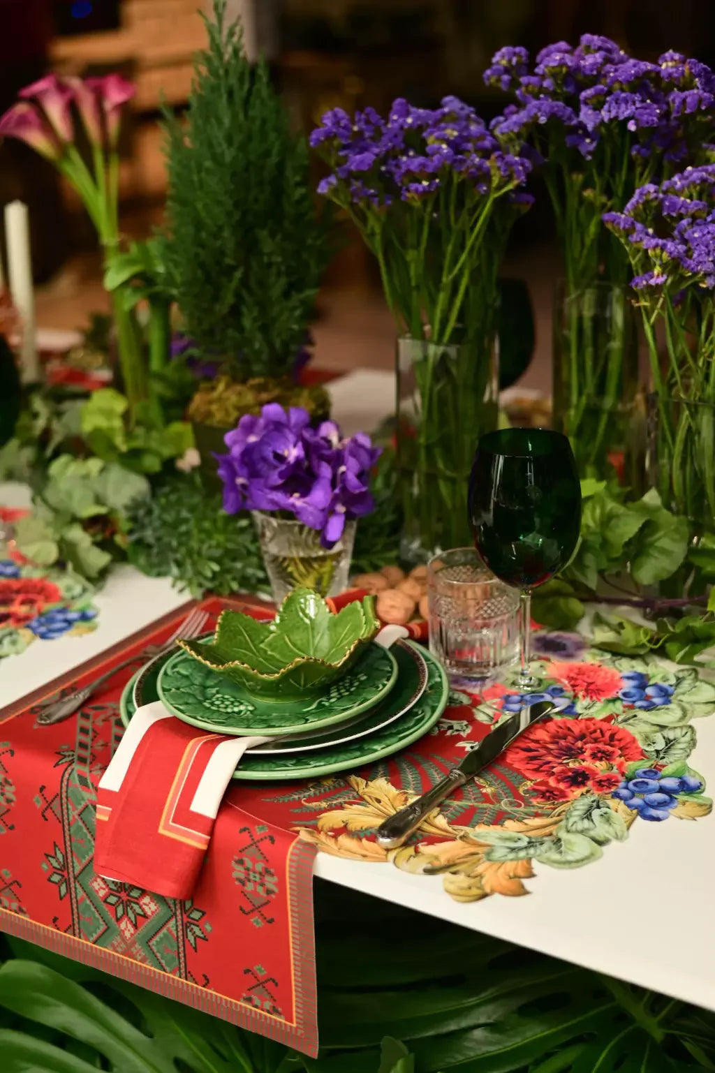 JOGO AMERICANO RETANGULAR DE TECIDO IMPERMEÁVEL - ESTAMPA PONTO CRUZ VERMELHA LA GLORIA