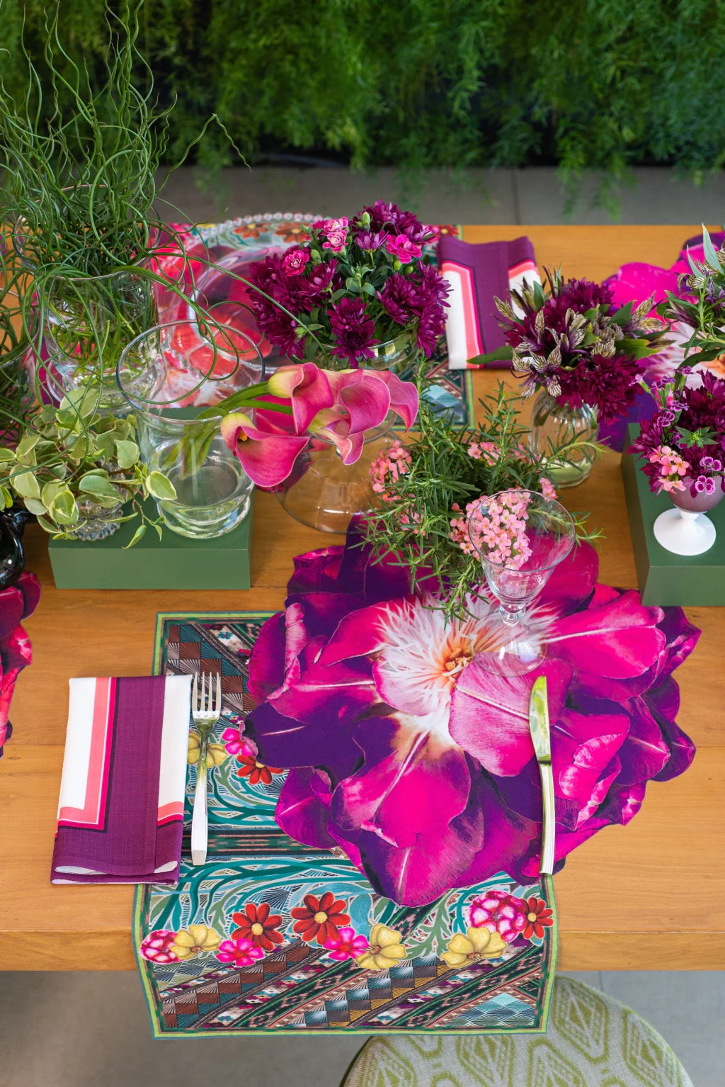 JOGO AMERICANO RETANGULAR DE TECIDO IMPERMEÁVEL - ESTAMPA FLORAL VERDE