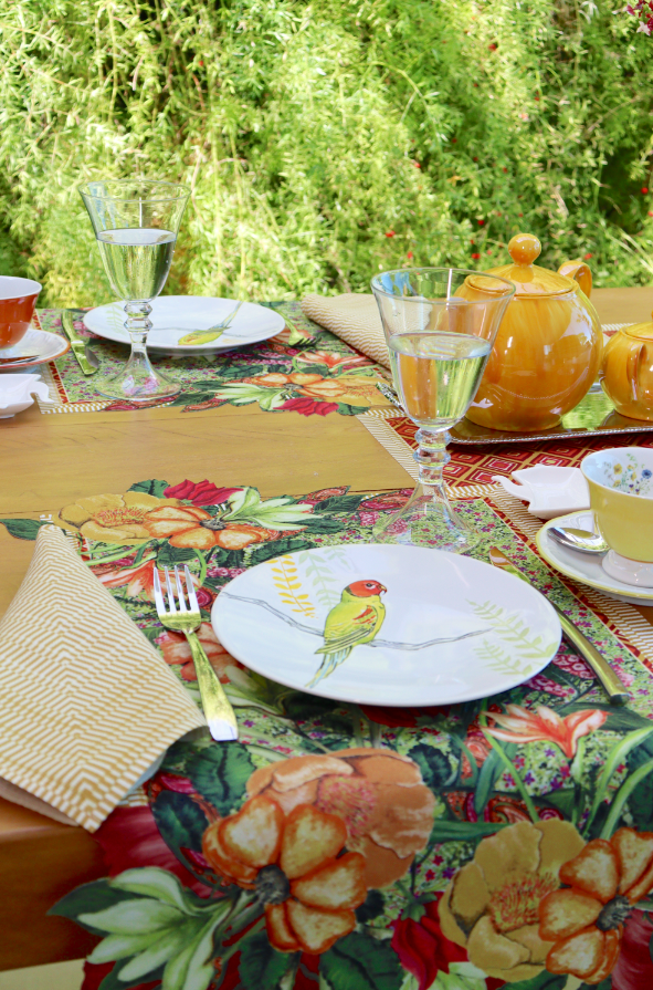 JOGO AMERICANO RETANGULAR DE TECIDO IMPERMEÁVEL - ESTAMPA FLORAL GEOMÉTRICA PARAÍSO