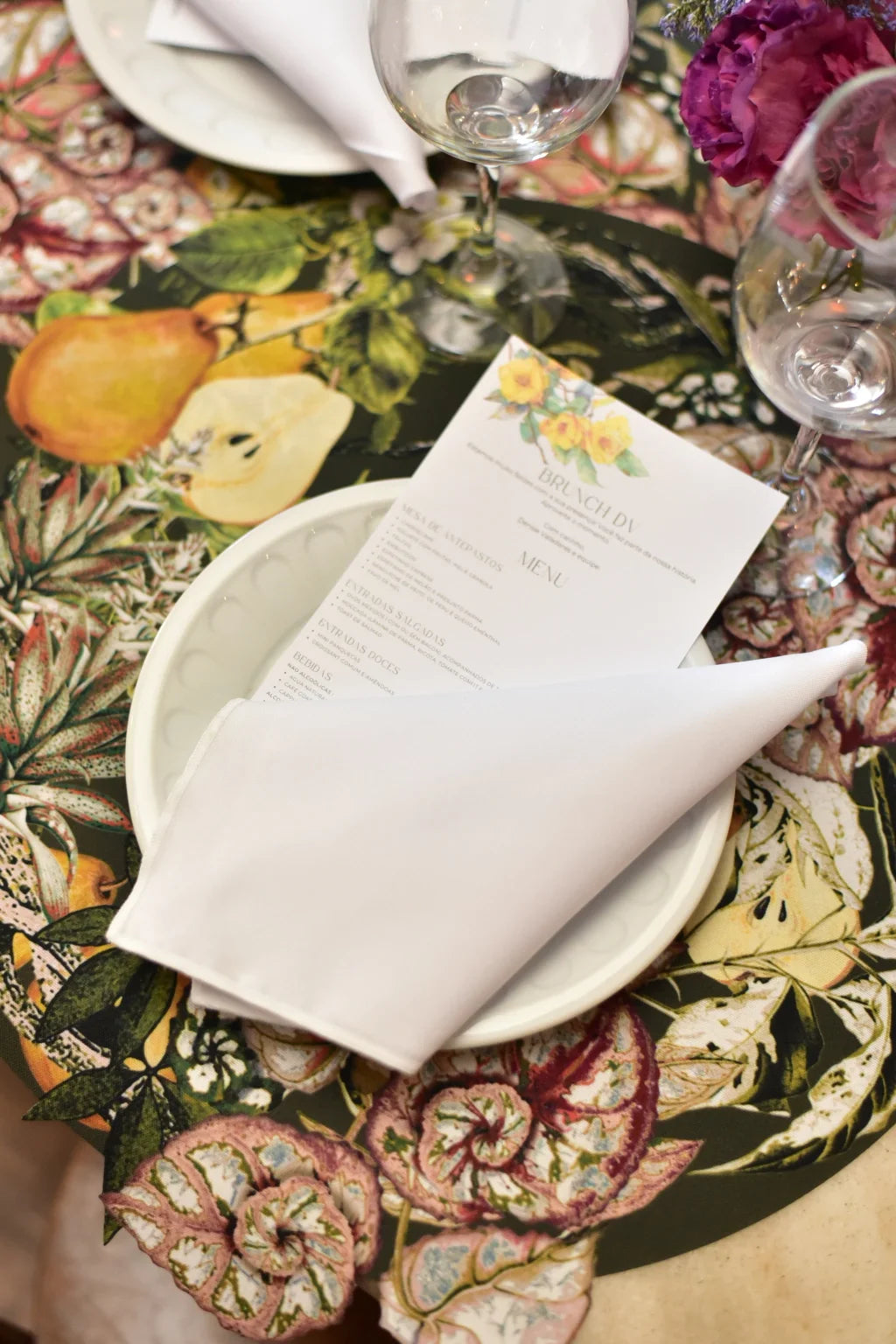 JOGO AMERICANO REDONDO DE TECIDO IMPERMEÁVEL - ESTAMPA LISO BOSQUE