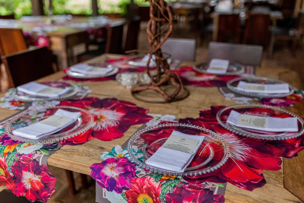 JOGO AMERICANO FLOR VIDA DE TECIDO IMPERMEÁVEL - ESTAMPA VERMELHA