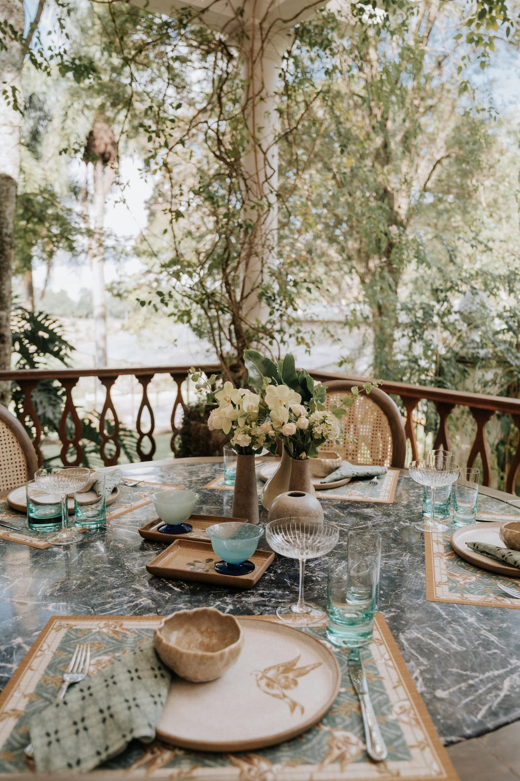 JOGO AMERICANO RETANGULAR DE TECIDO IMPERMEÁVEL - ESTAMPA LIBERTY ESPÍRITO SANTO CUENTO