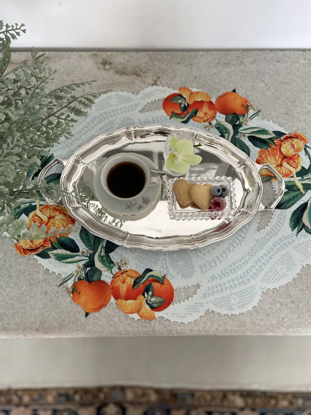 JOGO AMERICANO OVAL DE TECIDO IMPERMEÁVEL - ESTAMPA RENDA RENASCENÇA