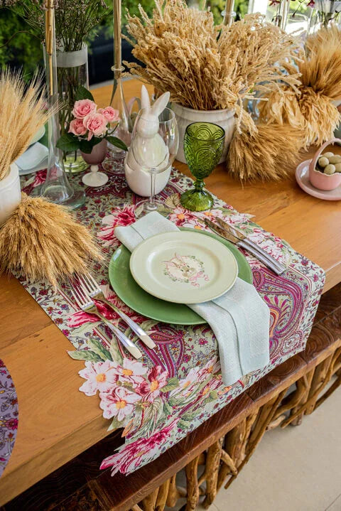 CAMINHO DE MESA VERDE MENTA DE TECIDO IMPERMEÁVEL - ESTAMPA CASHMERE FAMÍLIA EL JARDÍN DE PALOMA