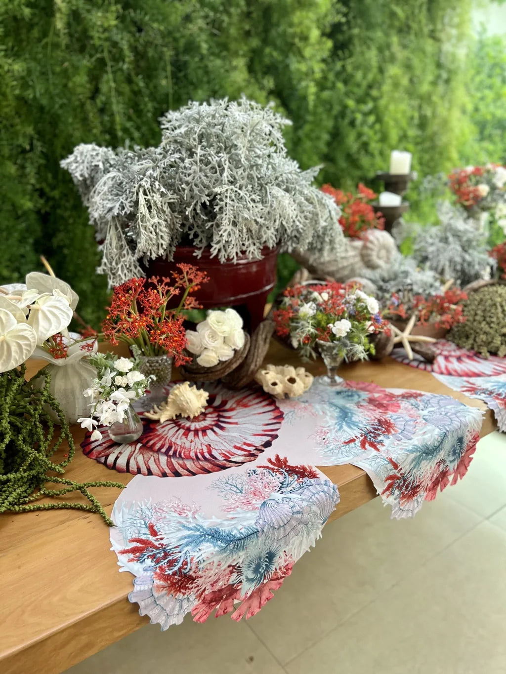 JOGO AMERICANO CONCHA DE TECIDO IMPERMEÁVEL - ESTAMPA VERMELHA MAR