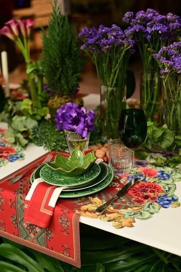 GUARDANAPO DE TECIDO EM LINHO VERMELHO COM TOQUE MACIO - FAMÍLIA LA GLORIA