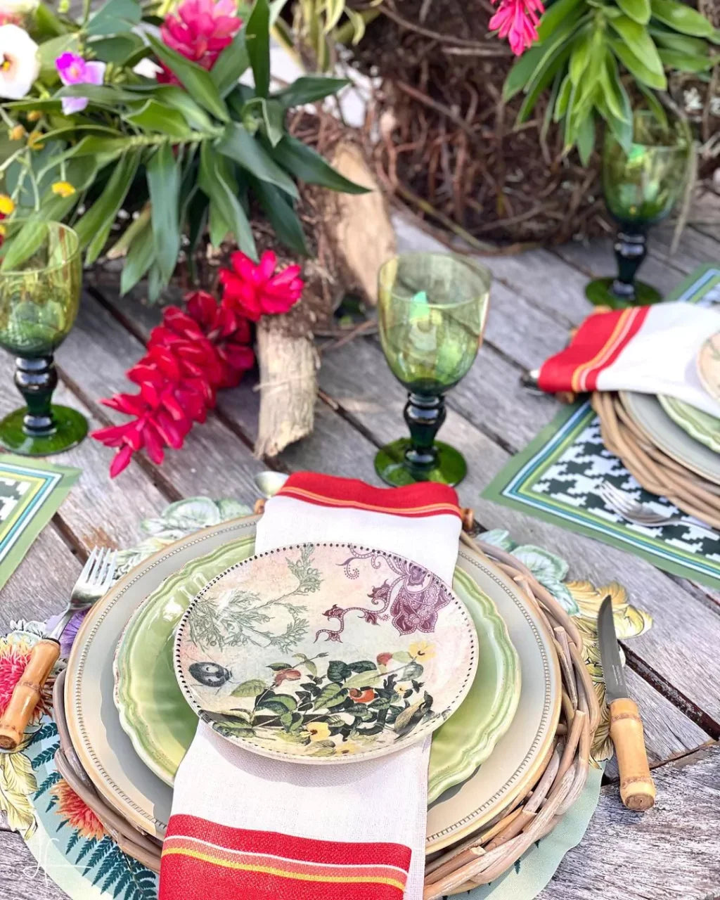 JOGO AMERICANO REDONDO DE TECIDO IMPERMEÁVEL - ESTAMPA LISO VERDE LA GLORIA