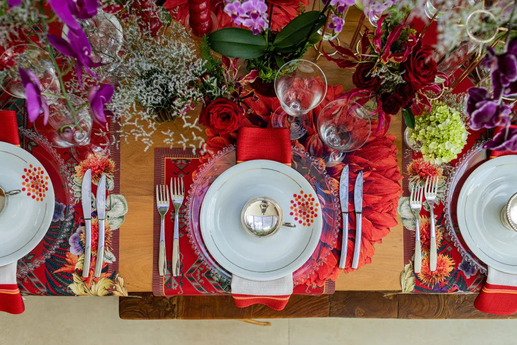 JOGO AMERICANO RETANGULAR DE TECIDO IMPERMEÁVEL - ESTAMPA PONTO CRUZ VERMELHA LA GLORIA