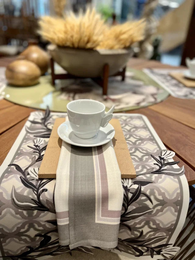 JOGO AMERICANO RETANGULAR DE TECIDO IMPERMEÁVEL - ESTAMPA MARROQUINA FOLHAGENS