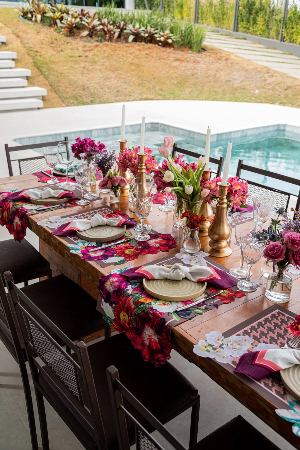 JOGO AMERICANO RETANGULAR DE TECIDO IMPERMEÁVEL - ESTAMPA PIED DE POULE ROSA