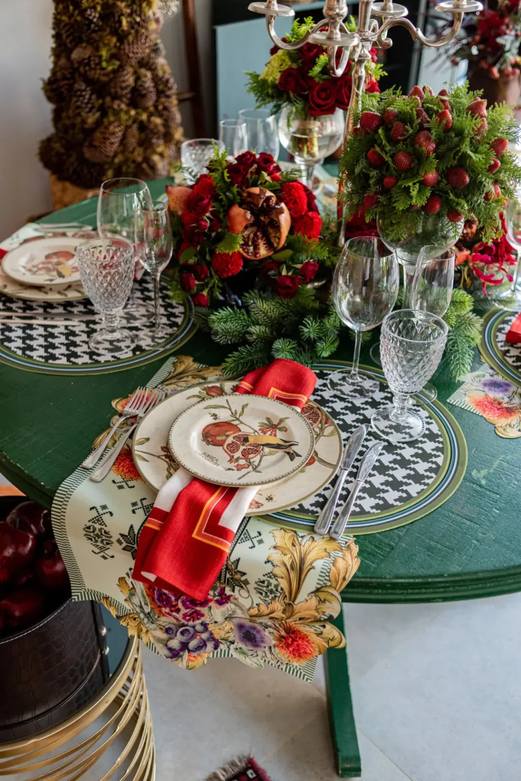 JOGO AMERICANO REDONDO DE TECIDO IMPERMEÁVEL - ESTAMPA PIED DE POULE VERDE