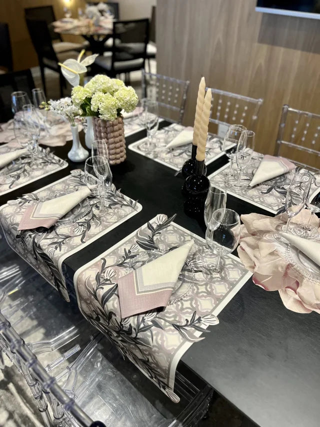 JOGO AMERICANO RETANGULAR DE TECIDO IMPERMEÁVEL - ESTAMPA MARROQUINA FOLHAGENS